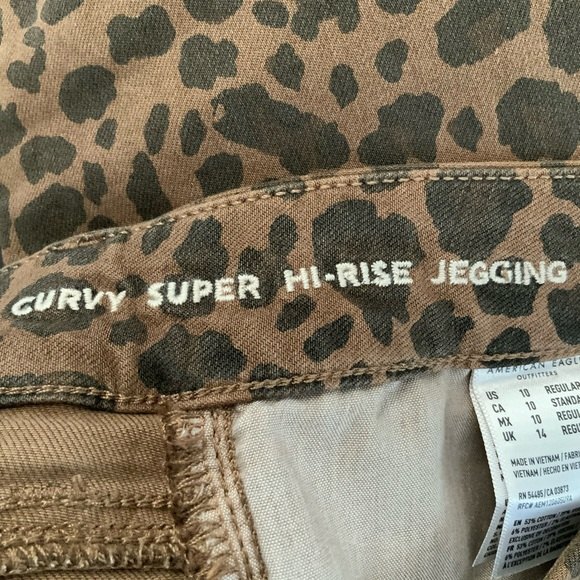 AEO Jegging 10 Animal Print Curvy Super Hi-Rise NWOT - Picture 3 of 8